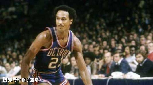 赛场上崭露 赛场上崭露