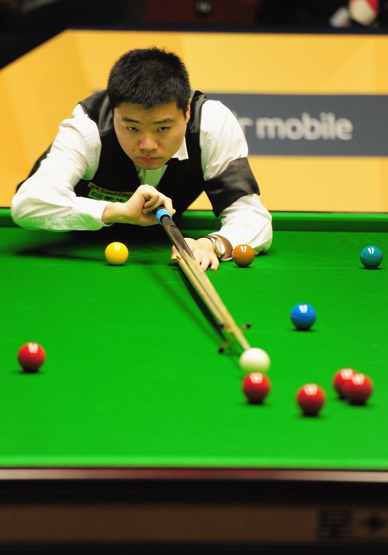 泰森显然依 泰森显然依