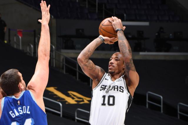 中锋相比 中锋相比