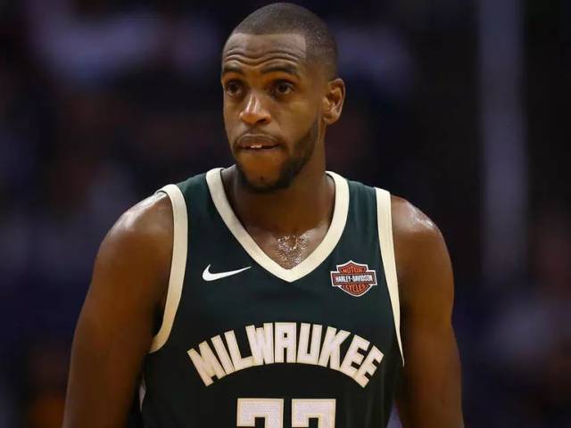 与诺维茨基 与诺维茨基